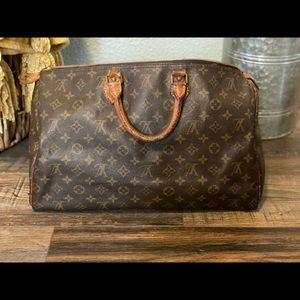 Authentic Louis Vuitton Speedy 40